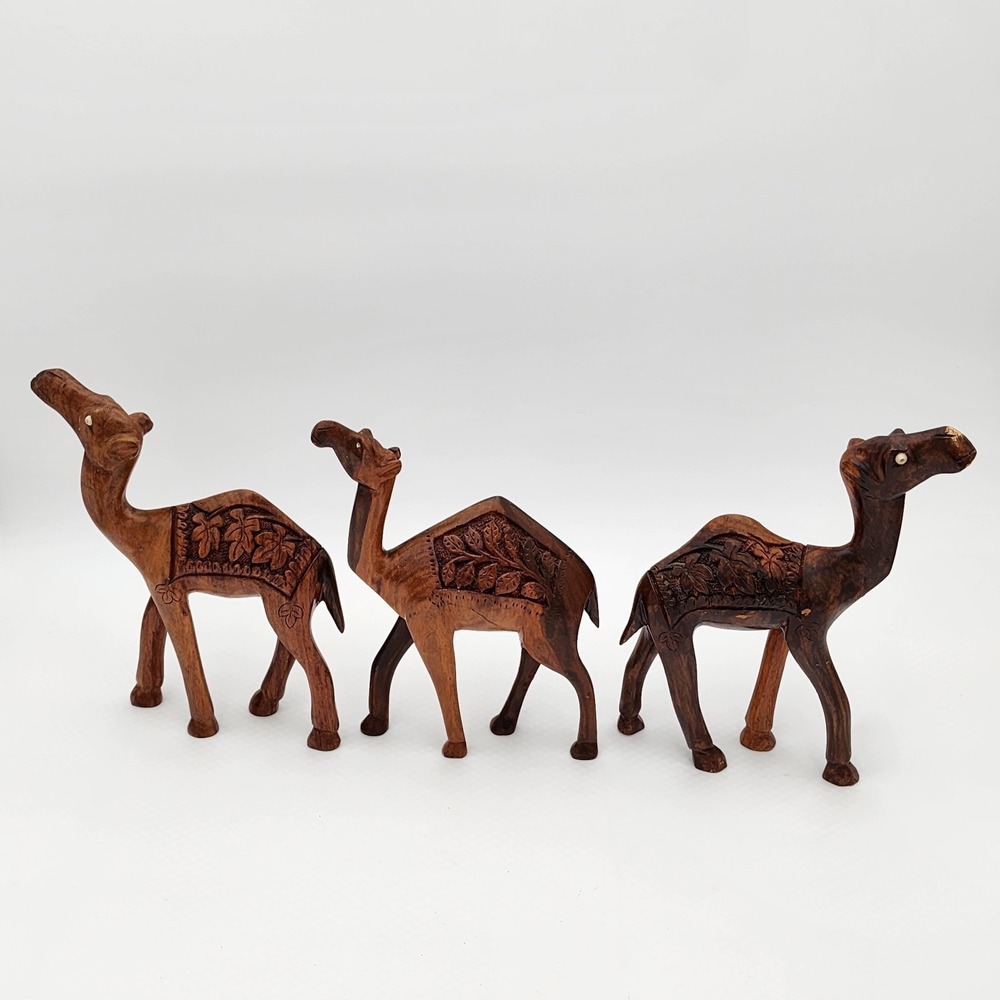 Vintage Hand Carved Standing Wood Camel Sculptures Set Of 3 Bead Eyes Intricate - Picture 3 of 16